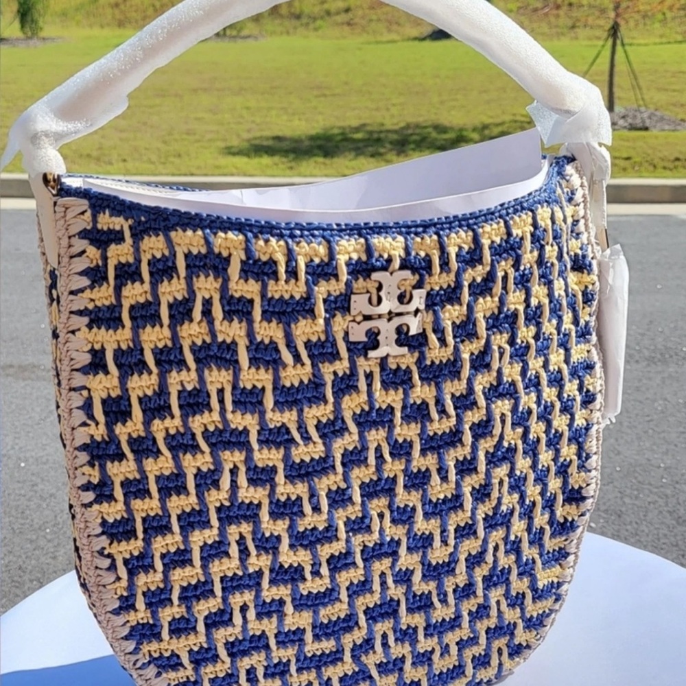 Tory Burch Thea Straw Bucket Shoulder Bag - Picture 7 of 7